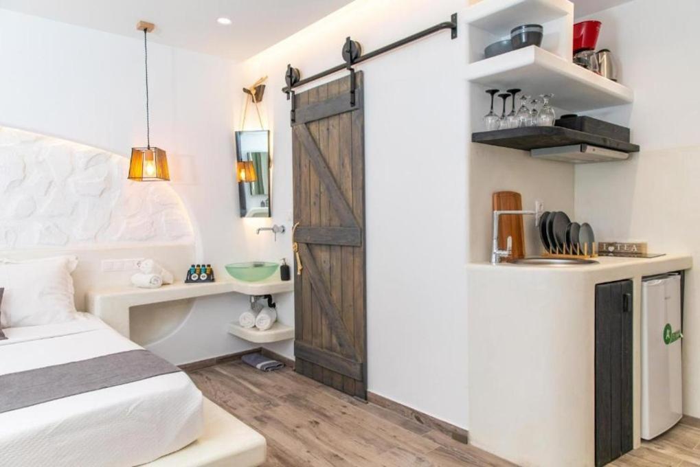 Blue Heart Luxury Suites Naxos City Eksteriør bilde